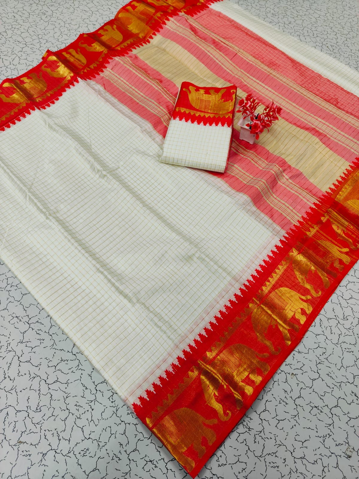 Trending Rashmika Checked Fancy Cotton Sarees Collection