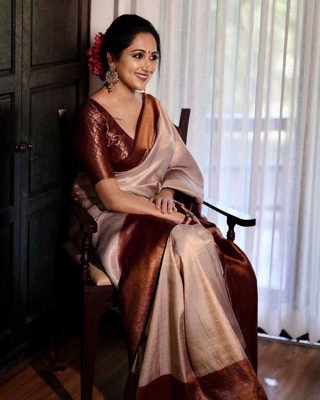 Vani Collections